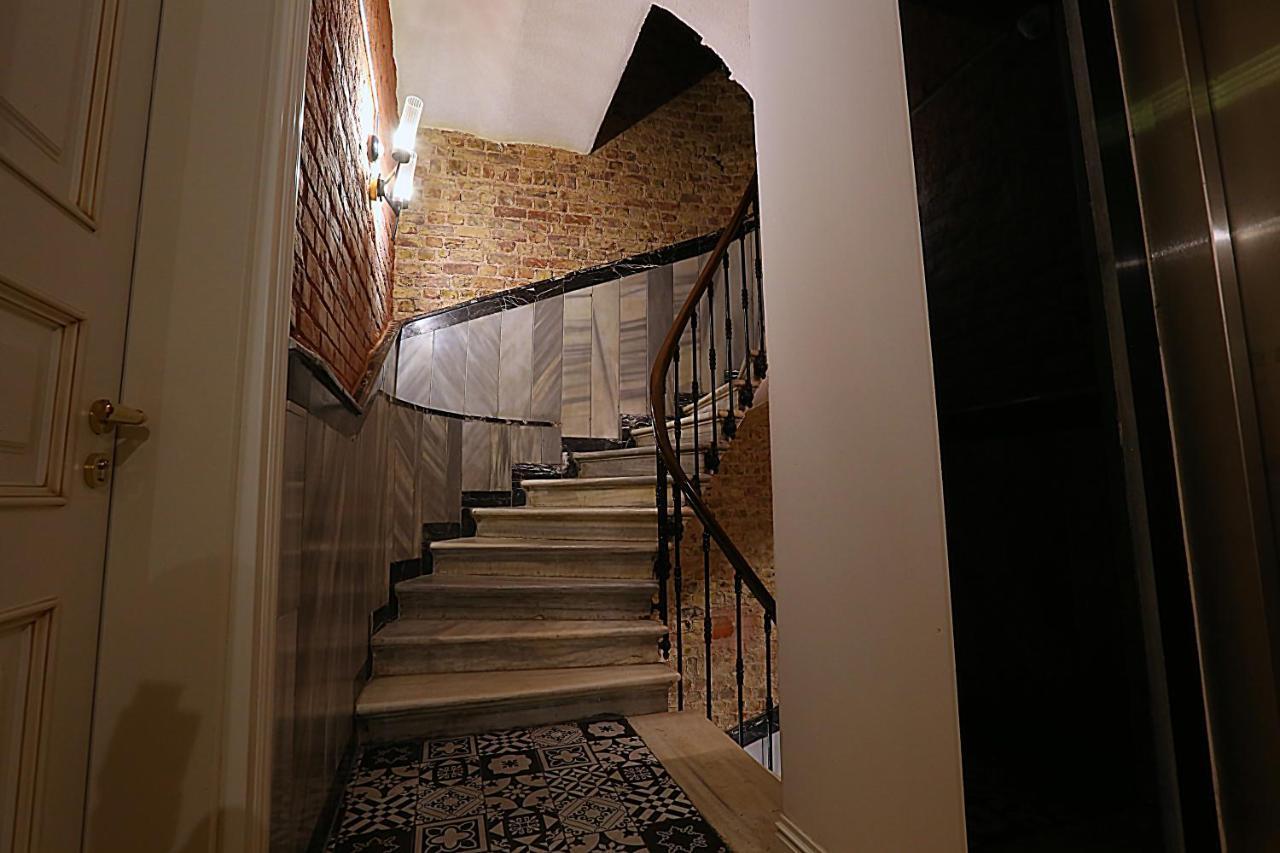 Istanbul Taksim Istiklal Street Kamil Hotel - Historical المظهر الخارجي الصورة