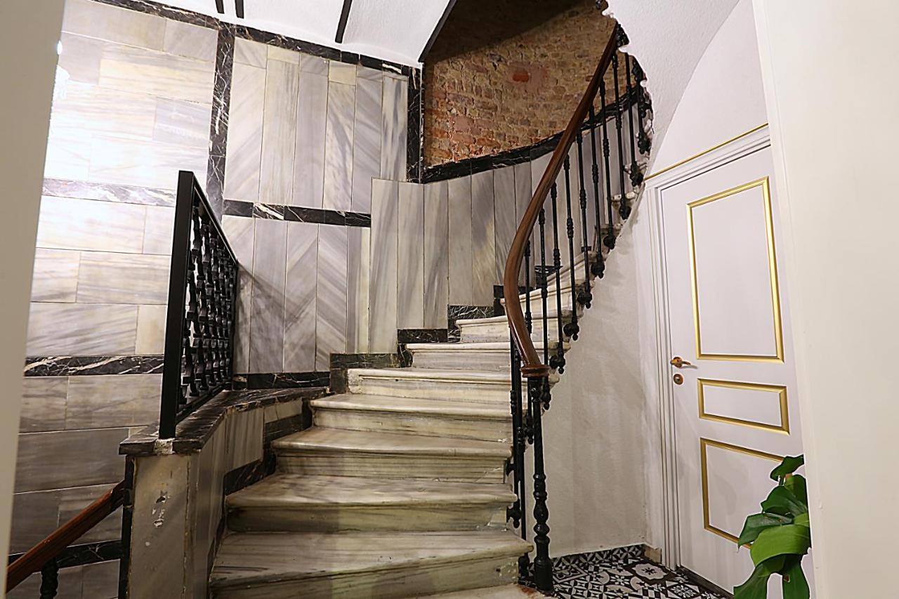 Istanbul Taksim Istiklal Street Kamil Hotel - Historical المظهر الخارجي الصورة