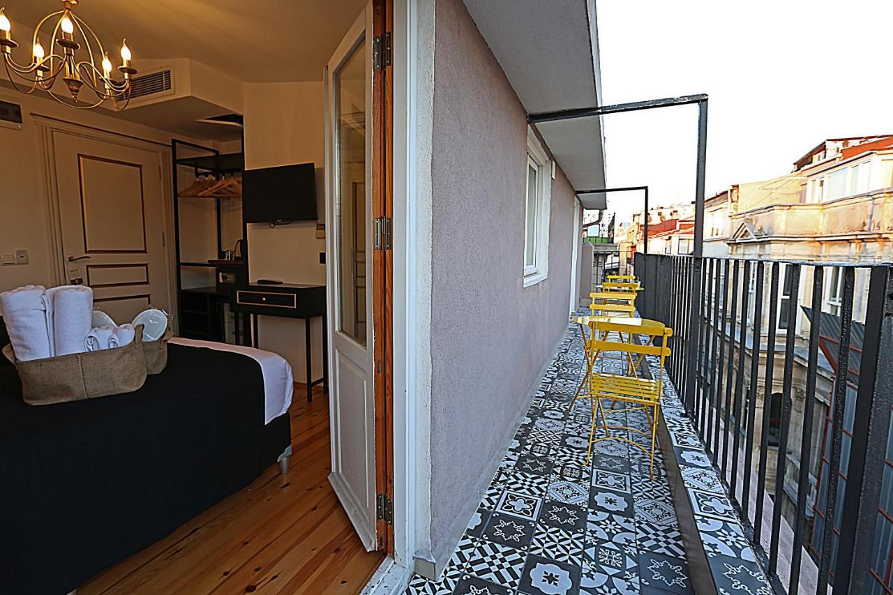 Istanbul Taksim Istiklal Street Kamil Hotel - Historical المظهر الخارجي الصورة