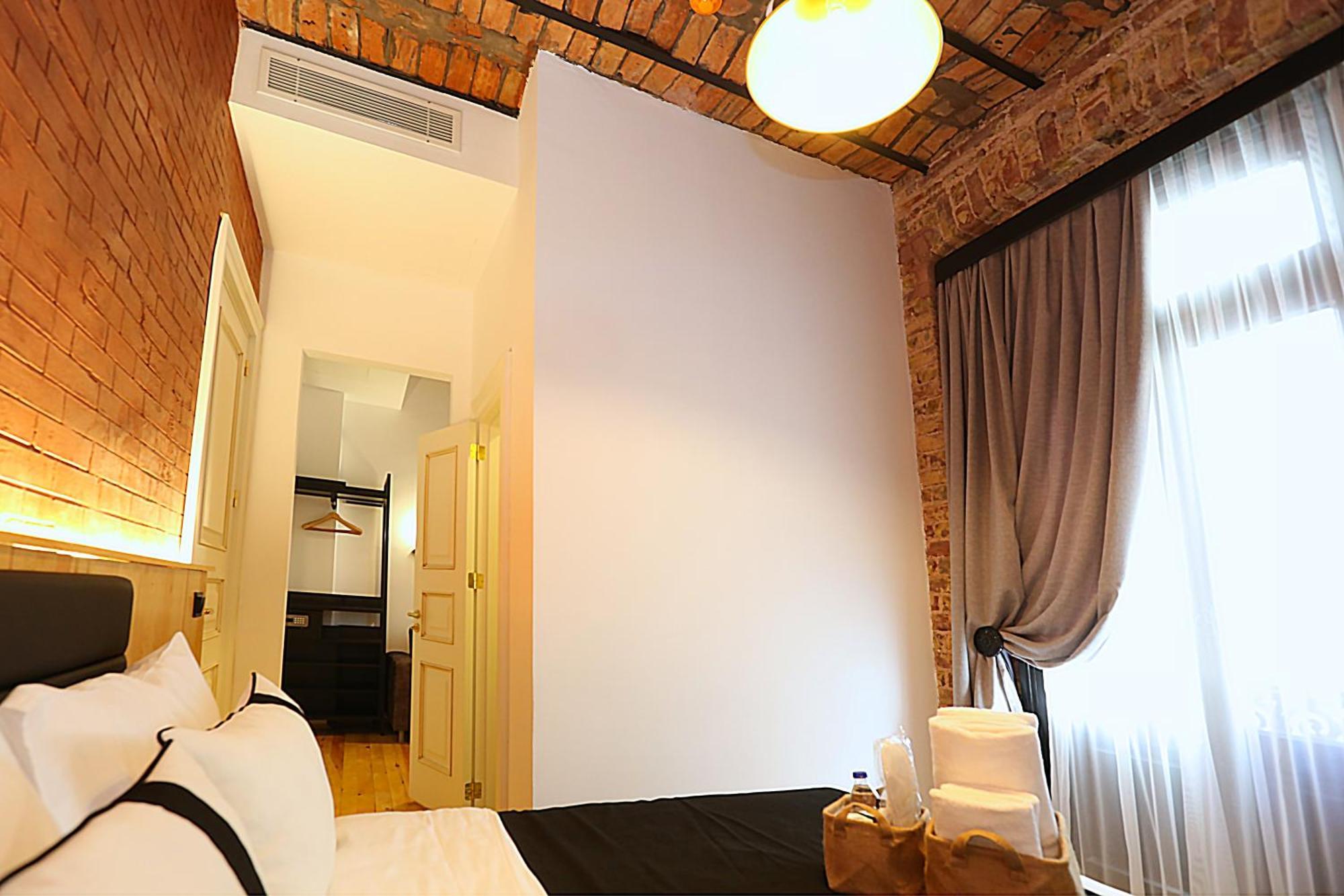 Istanbul Taksim Istiklal Street Kamil Hotel - Historical الغرفة الصورة